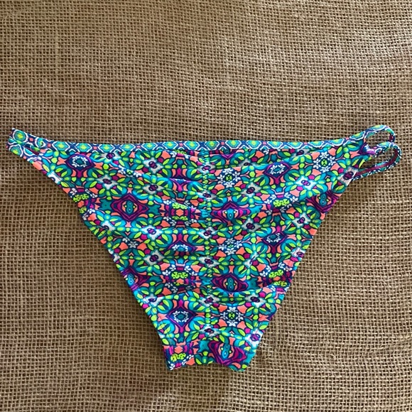 XHILARATION  WOMENS SWIMWEAR - Picture 2 of 7